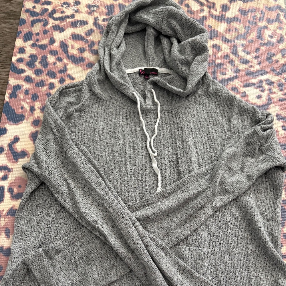 Grey hooded sweater